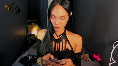 Hi i am Jane half vietnamese and half pinay and would like to meet good person here XOXO online show from May 2026 05:54:01 PM