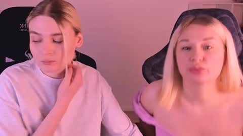 Nessie and Jessie online show from December 2024 05:40:02 PM