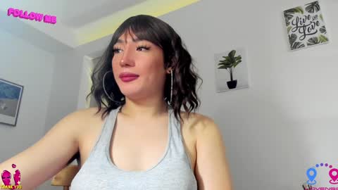 crishinahotty online show from January 2025 06:35:02 AM