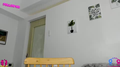 crishinahotty online show from March 2025 05:22:02 AM