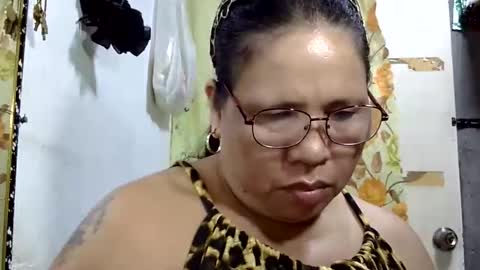 hottycrissy4u online show from June 2026 06:41:02 AM