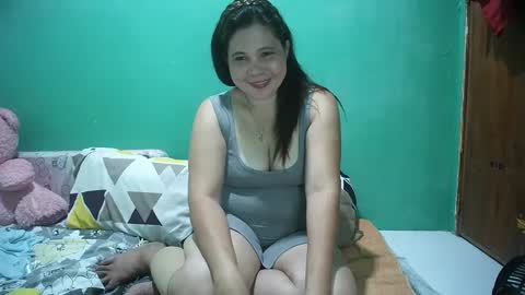 Snapshot of hotwetmommaxxx chatting on January 2025 02:09:02 AM hotwetmommaxxx online show from January 2025 02:09:02 AM