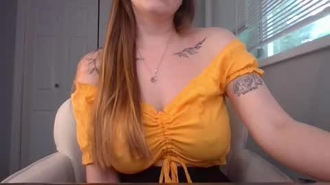 hotwifelili online show from June 2026 10:35:02 PM