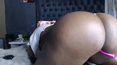 Snapshot of hotypussy95 chatting on November 2025 09:36:02 PM hotypussy95 online show from November 2025 09:36:02 PM