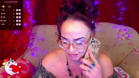 Hotzlata online show from February 2025 07:53:02 PM