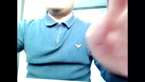 Snapshot of houskji8 chatting on September 2025 07:35:02 AM houskji8 online show from September 2025 07:35:02 AM