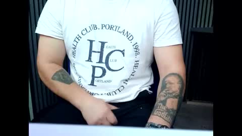 Snapshot of houskji8 chatting on November 2025 03:44:02 PM houskji8 online show from November 2025 03:44:02 PM