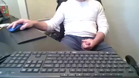 hoverday online show from December 2025 09:22:02 PM