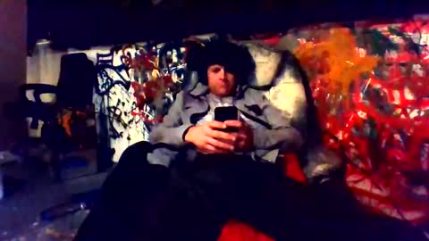 Snapshot of howbowdadareboy33 chatting on December 2024 03:57:01 PM ask me online show from December 2024 03:57:01 PM