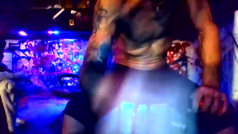 Snapshot of howbowdadareboy33 chatting on January 2025 08:07:02 AM ask me online show from January 2025 08:07:02 AM