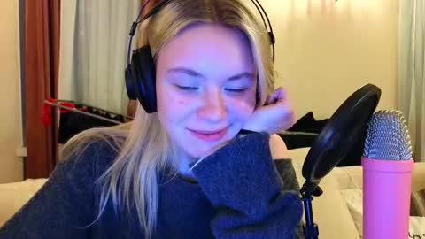 ash. see u on sunday online show from February 2026 05:00:02 PM