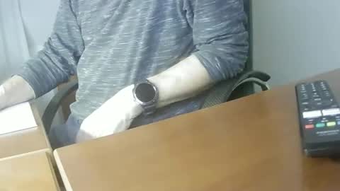 Snapshot of hpeter111 chatting on January 2025 04:44:01 PM Peter online show from January 2025 04:44:01 PM