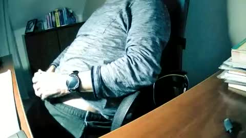 Peter online show from April 2026 07:29:01 PM