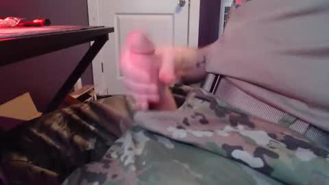 hrnysoldier92 online show from June 2026 06:35:02 PM