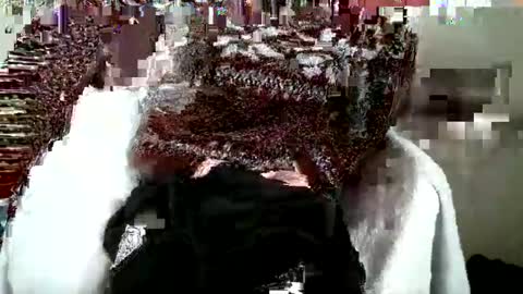 Snapshot of hug_me chatting on January 2026 12:30:01 PM Keanu online show from January 2026 12:30:01 PM