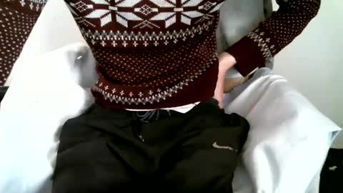 Snapshot of hug_me chatting on February 2026 11:15:02 AM Keanu online show from February 2026 11:15:02 AM