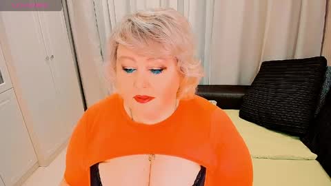 Snapshot of huge_booobs chatting on March 2026 07:31:01 AM milli online show from March 2026 07:31:01 AM