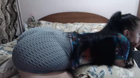 hugeassdevil online show from September 2025 07:47:01 PM