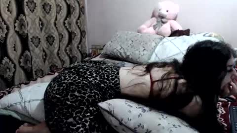 hugeassdevil online show from May 2026 11:40:02 AM