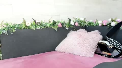 Erin online show from June 2026 04:25:02 AM