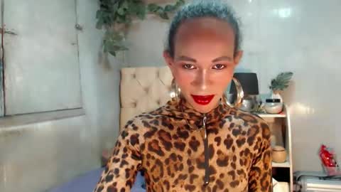 hugecock_caramel online show from April 2026 11:38:01 AM