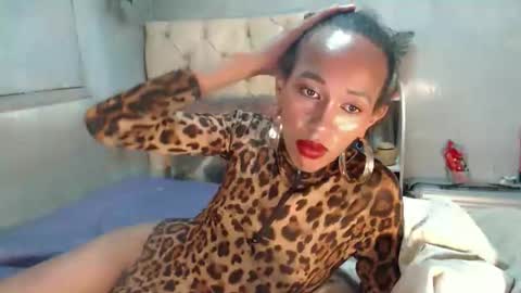 hugecock_caramel online show from April 2026 09:30:02 PM