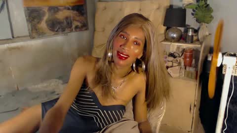 hugecock_caramel online show from June 2026 04:22:01 AM