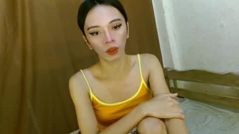 Snapshot of hugecock_caraxx chatting on February 2025 02:01:01 AM Cara online show from February 2025 02:01:01 AM