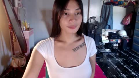 Snapshot of hugecockbella04 chatting on July 2026 08:35:02 AM Bella Fox online show from July 2026 08:35:02 AM