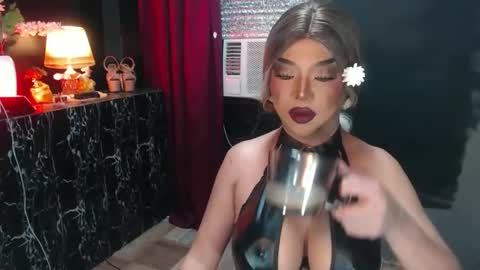 Snapshot of hugecockchristine chatting on June 2026 12:32:02 AM Christine online show from June 2026 12:32:02 AM