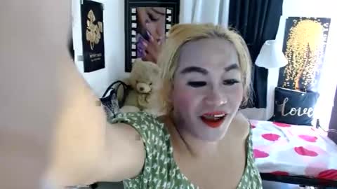 hugecockgoddessx online show from April 2026 12:20:02 AM