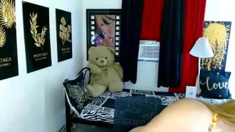 hugecockgoddessx online show from June 2026 05:07:01 AM