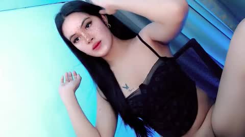 Yhanie online show from May 2026 12:04:02 AM