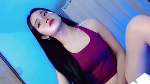 Yhanie online show from June 2026 11:38:02 PM