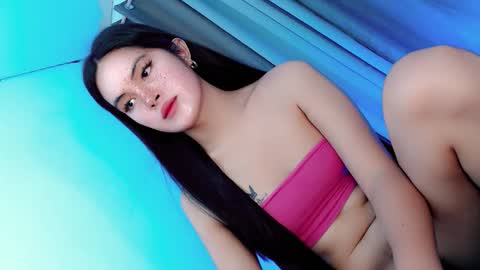 Yhanie online show from June 2026 11:03:01 PM