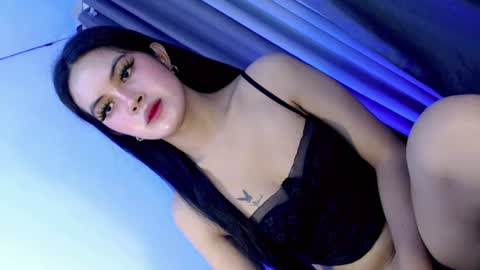 Yhanie online show from June 2026 11:06:01 PM