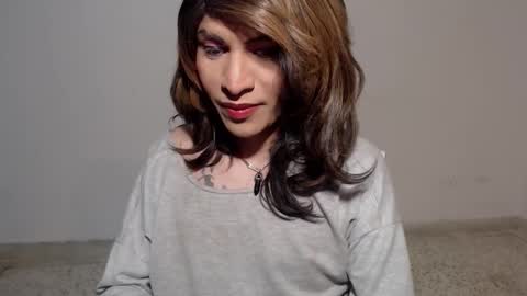 Snapshot of hugedaneska chatting on December 2025 05:14:02 AM Danezka online show from December 2025 05:14:02 AM