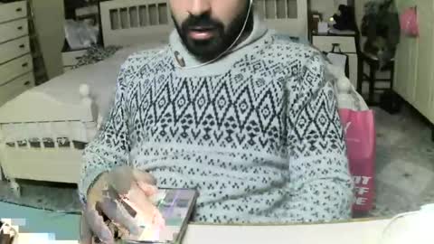 Snapshot of hugeveiny chatting on March 2025 05:57:02 PM hugeveiny online show from March 2025 05:57:02 PM