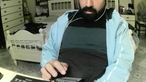 Snapshot of hugeveiny chatting on March 2026 12:41:01 PM hugeveiny online show from March 2026 12:41:01 PM