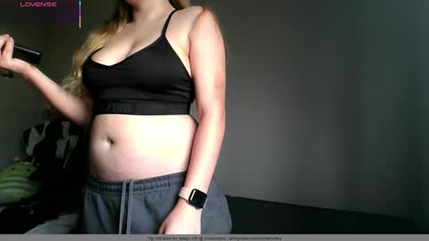 Snapshot of hugh_jannus chatting on October 2025 09:15:01 PM Raleigh Hugh Jannus online show from October 2025 09:15:01 PM