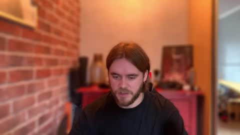 Snapshot of hugo__brad chatting on August 2026 10:06:02 AM Hugo online show from August 2026 10:06:02 AM