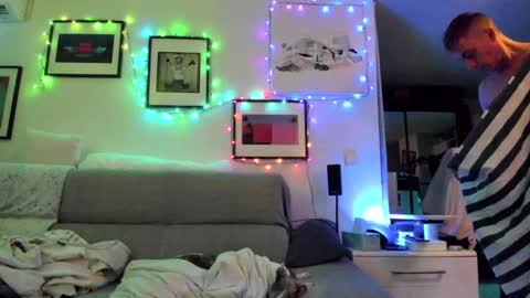 Hugo online show from December 2024 05:10:01 PM