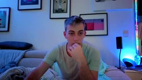 Hugo online show from January 2026 08:56:02 PM