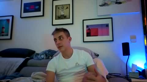 Hugo online show from February 2026 08:29:01 PM