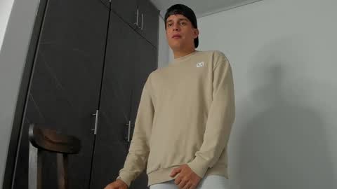 Hugo online show from March 2025 03:40:01 AM