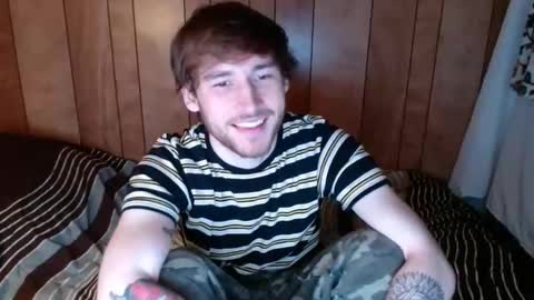 Snapshot of hugsankisses chatting on November 2025 07:20:01 AM hugsankisses online show from November 2025 07:20:01 AM