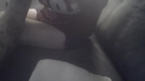 huguit026 online show from February 2025 12:28:01 AM