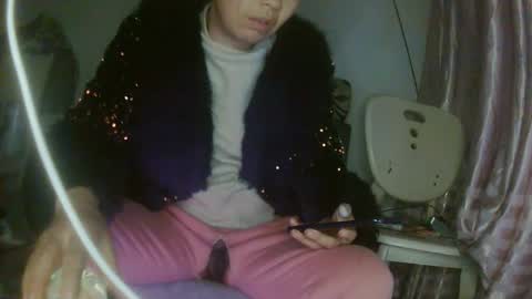 hujiajia520321431 online show from January 2026 10:25:01 PM