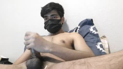 hulkyking1812000 online show from June 2026 10:25:01 PM