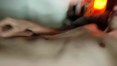 hung_and_horny1005 online show from September 2025 04:00:01 PM